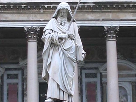 Particolare della statua di san Paolo